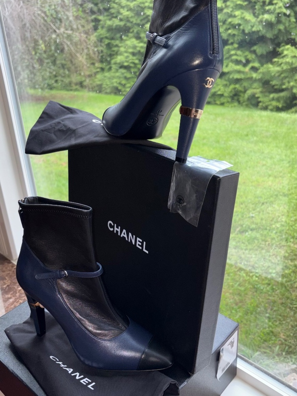 🔥CHANEL LEATHER HEELS BOOTS 🔥 - Picture 9 of 9